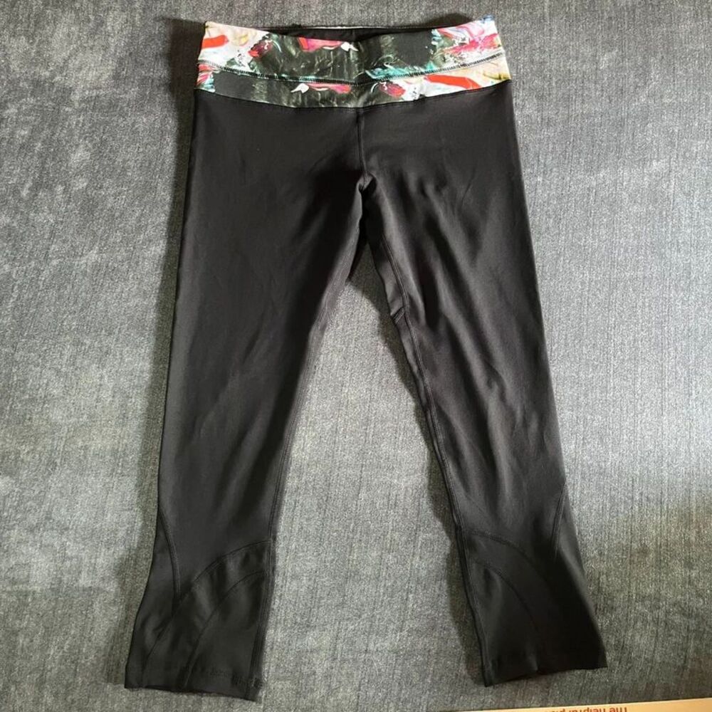 Lululemon Run: Inspire Crop II Full-On Luxtreme capri size 6